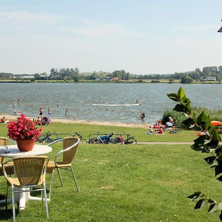 Lovely Holiday Home In Noordwijkerhout Near Lake المظهر الخارجي الصورة