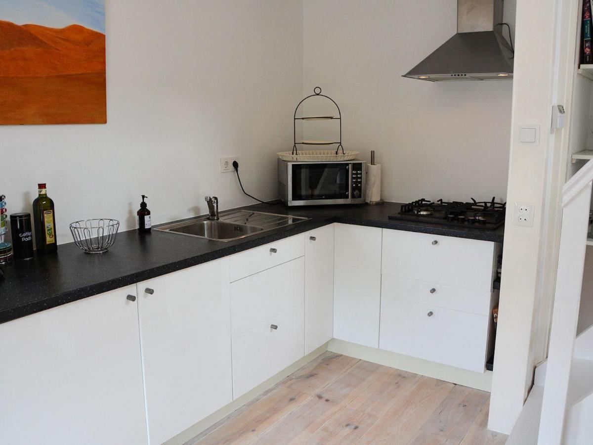 Lovely Holiday Home In Noordwijkerhout Near Lake الغرفة الصورة