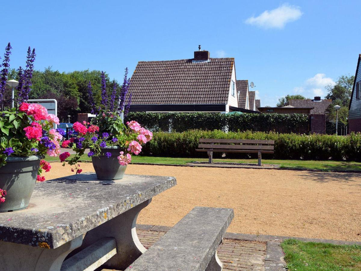 Lovely Holiday Home In Noordwijkerhout Near Lake المظهر الخارجي الصورة